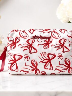 Betsey Johnson Large Makeup Bag